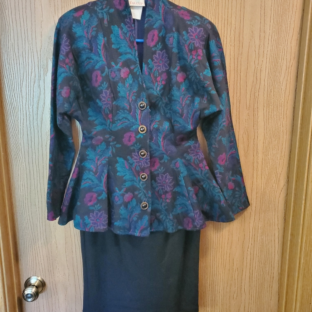 Tarazzia Vintage 80's Suit (jacket/skirt), size 8